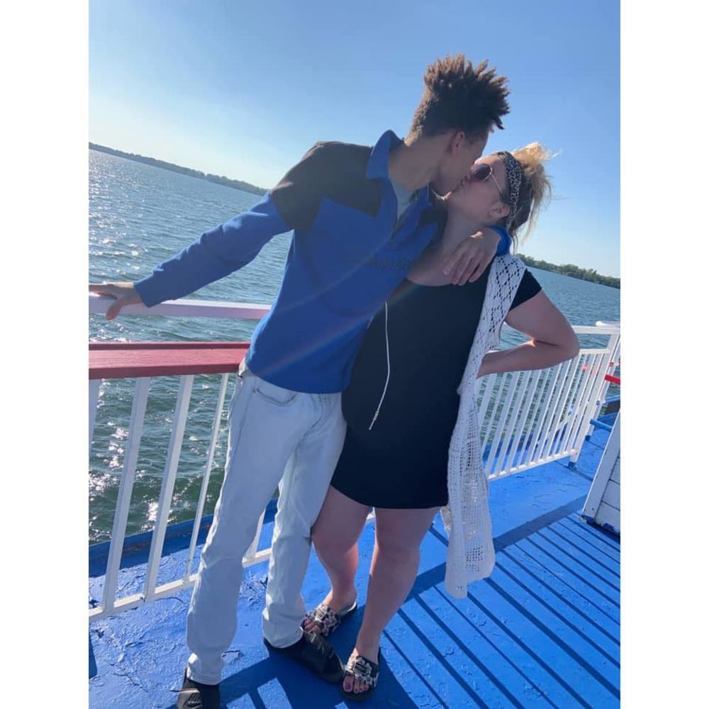 Meet your Posher, Kayy